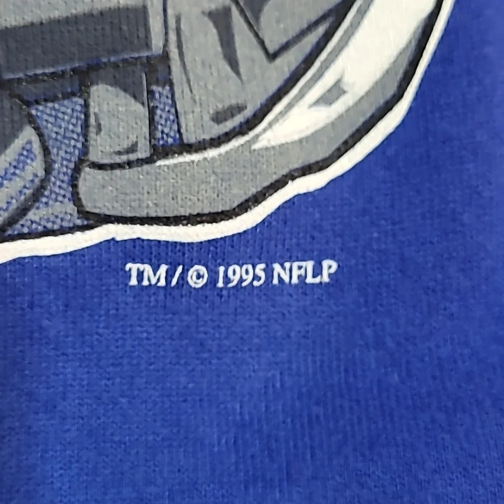 Vintage 90's St. Louis Rams crewneck sweatshirt. - Picture 4 of 6